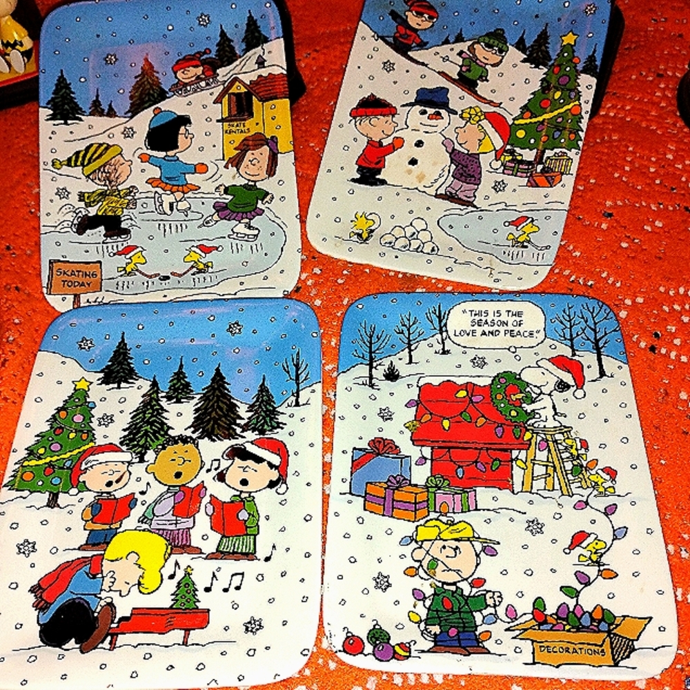 Christmas Charlie Brown collection plates